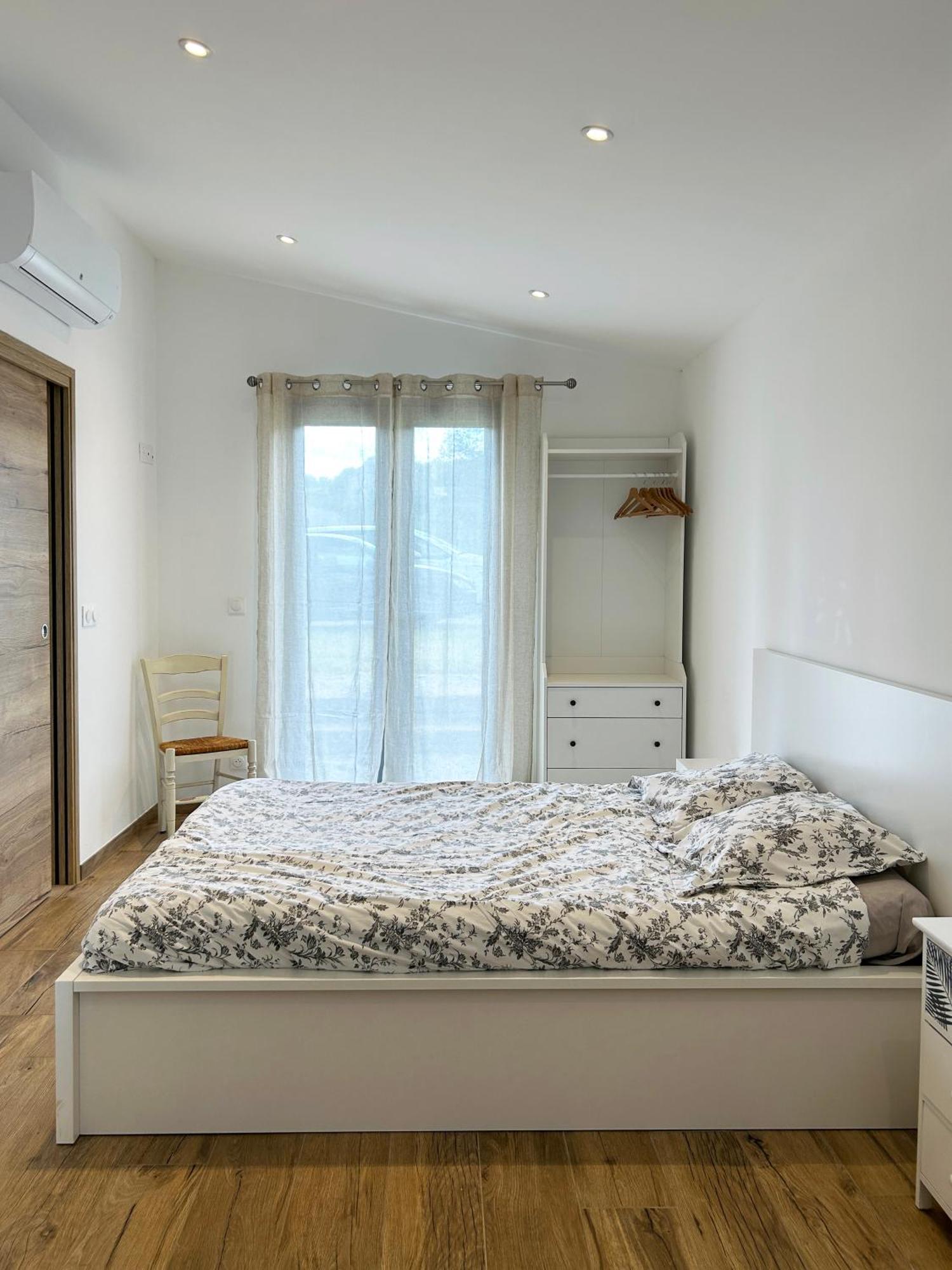 Le Petit Cabanon Provencal Villa Mane  Exterior photo